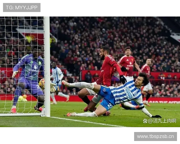 曼联进攻瘫痪，中场推进断链成为关键问题，当前赛季表现稳定性面临考验