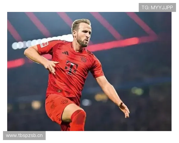 哈里·凯恩这人吧，拿着天价合同，私下像个拎菜回家的邻家爸爸