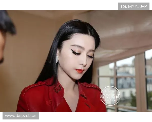 冯彦哲比赛后直接换睡衣？这生活节奏活脱脱明星下班样儿！